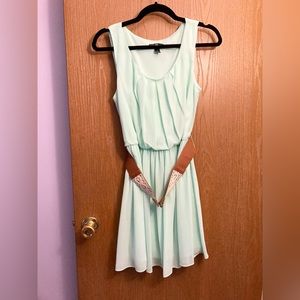 iZ Byer spring or summer time dress